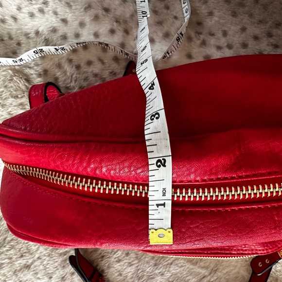 Beautiful Moda Luxe Red Leather Crossbody Bag with Gold Accents — NWOT - Picture 13 of 13